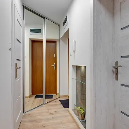 Dom & House - Old Town Straganiarska Apartamento *