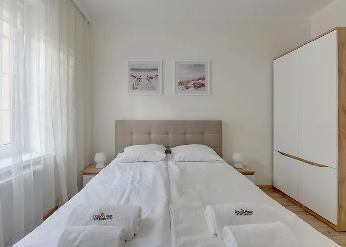 Dom & House - Old Town Straganiarska Lägenhet *